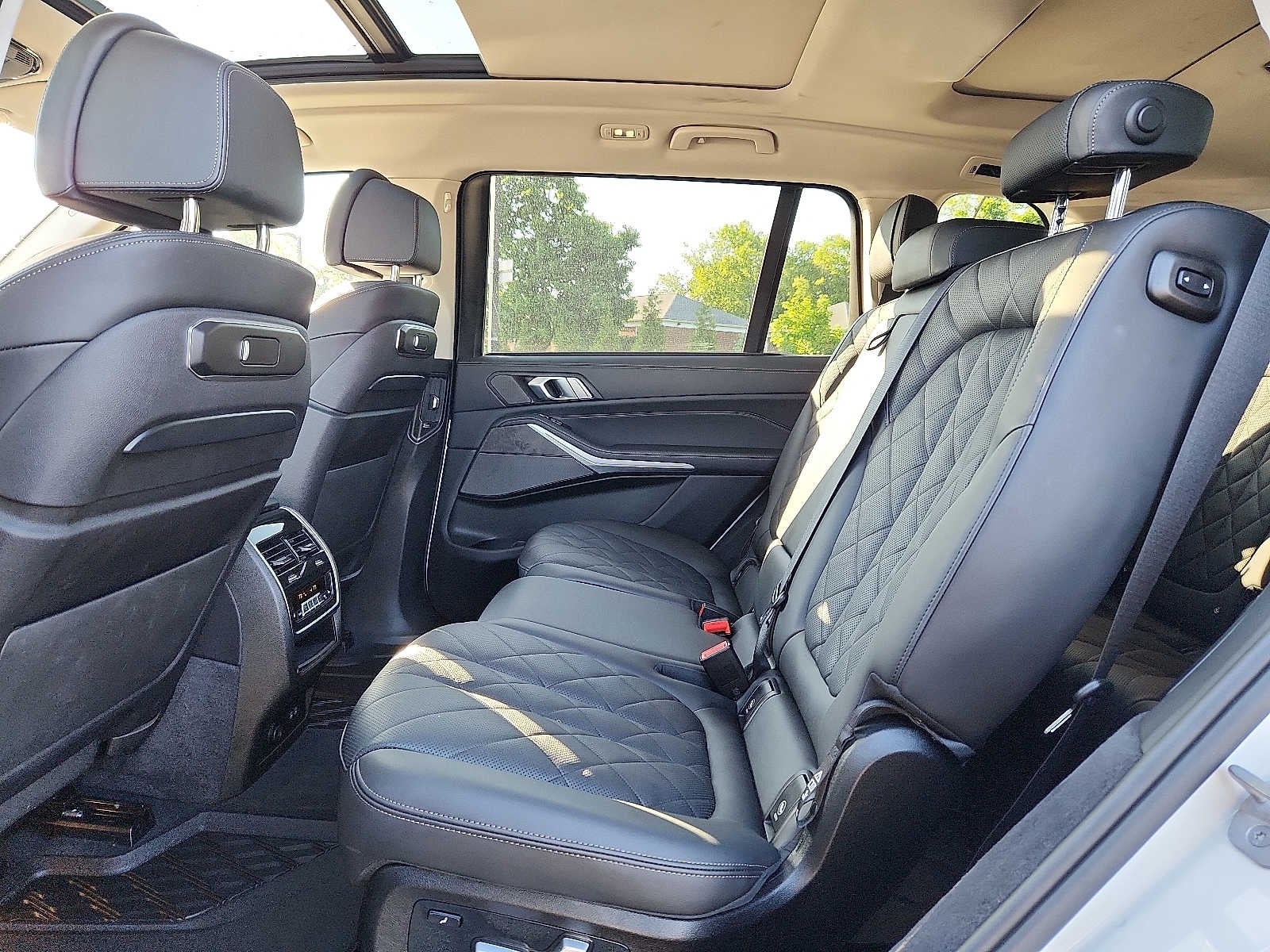 2024 BMW X7 xDrive40i Sports Activity Vehicle