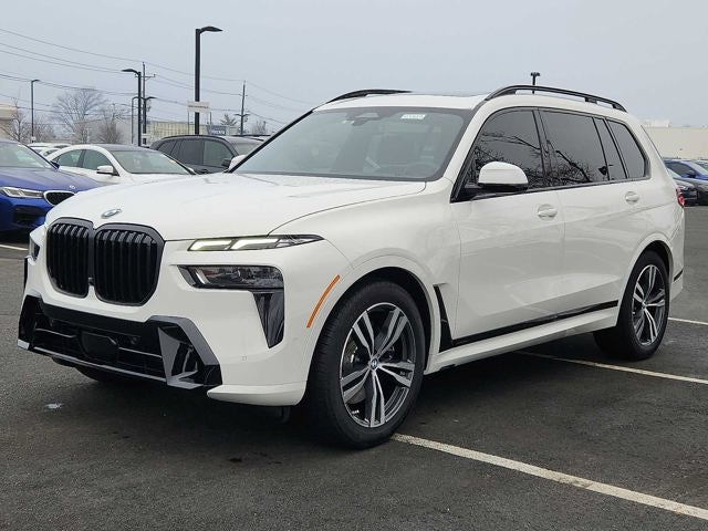2026 BMW X7 xDrive40i Sports Activity Vehicle