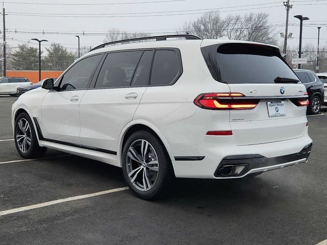 2026 BMW X7 xDrive40i Sports Activity Vehicle