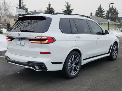 2026 BMW X7 xDrive40i Sports Activity Vehicle