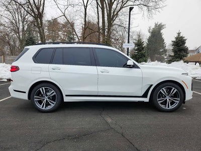 2026 BMW X7 xDrive40i Sports Activity Vehicle