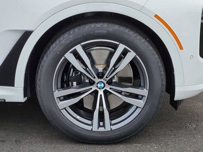 2026 BMW X7 xDrive40i Sports Activity Vehicle
