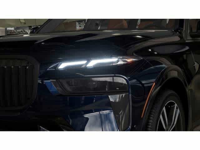 2026 BMW X7 xDrive40i Sports Activity Vehicle