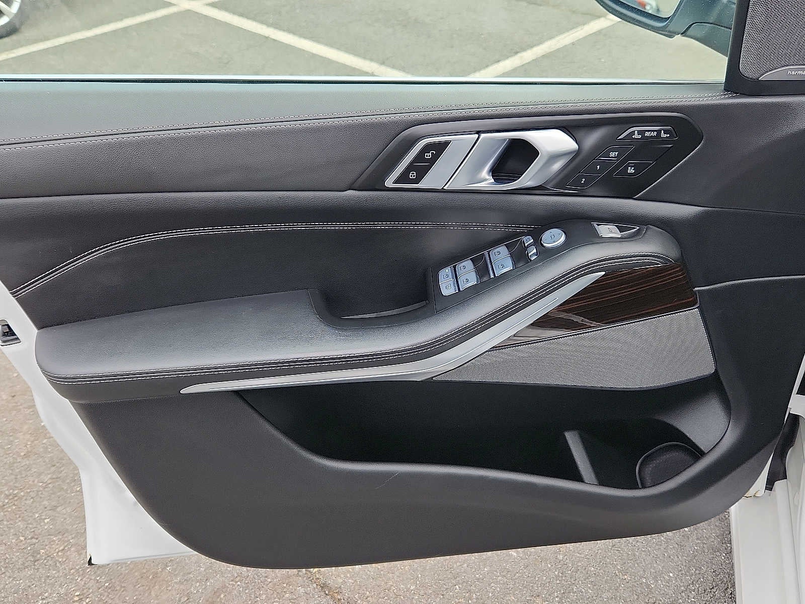 2024 BMW X7 xDrive40i Sports Activity Vehicle
