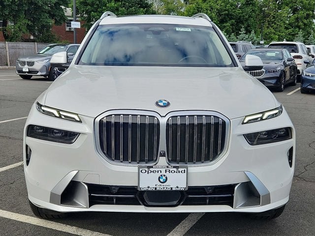 2024 BMW X7 xDrive40i Sports Activity Vehicle