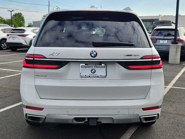 2024 BMW X7 xDrive40i Sports Activity Vehicle
