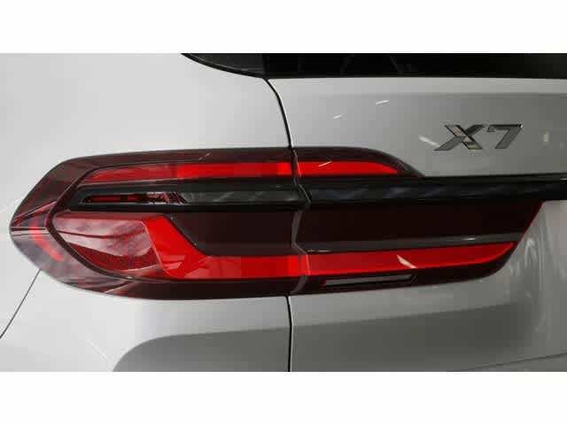 2026 BMW X7 xDrive40i Sports Activity Vehicle