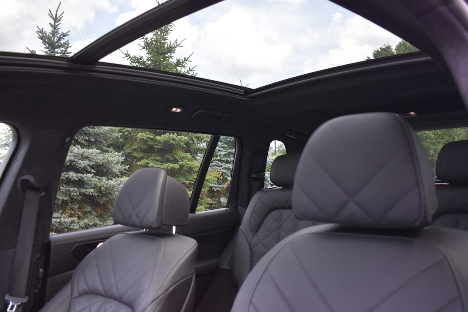 2024 BMW X7 xDrive40i Sports Activity Vehicle