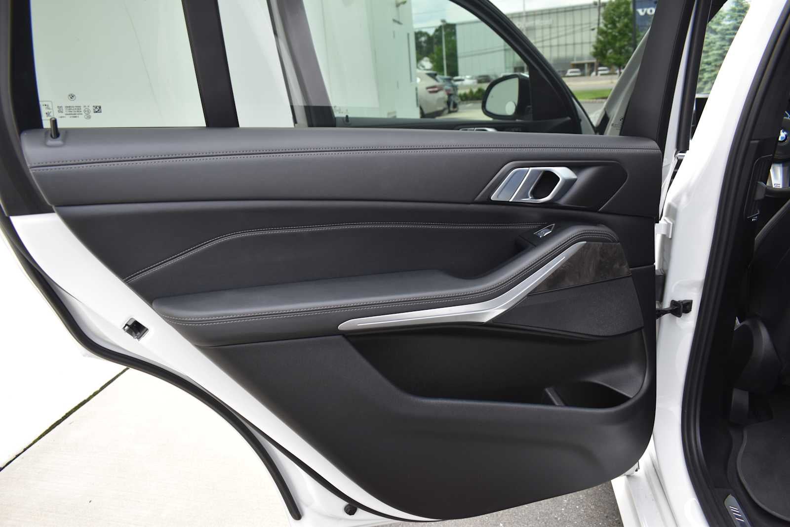 2024 BMW X7 xDrive40i Sports Activity Vehicle