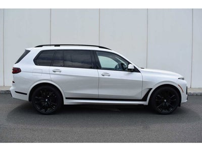 2024 BMW X7 xDrive40i Sports Activity Vehicle