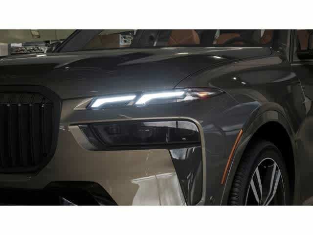 2027 BMW X7 xDrive40i Sports Activity Vehicle