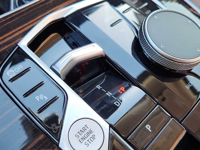 2026 BMW X7 xDrive40i Sports Activity Vehicle