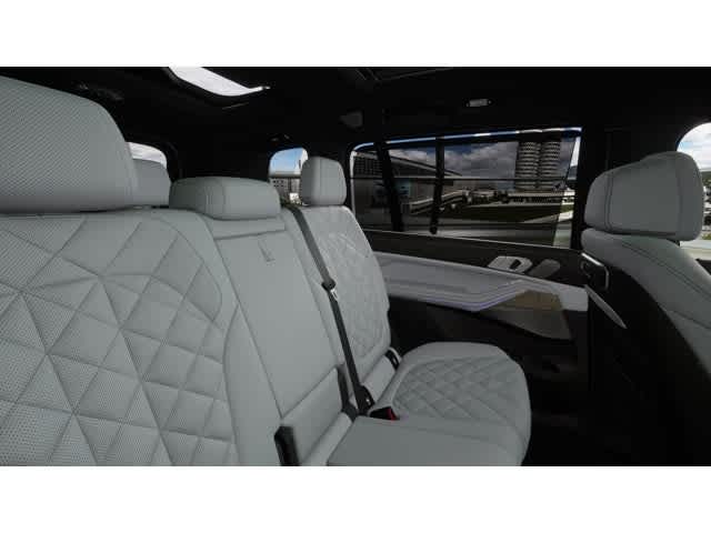 2027 BMW X7 xDrive40i Sports Activity Vehicle