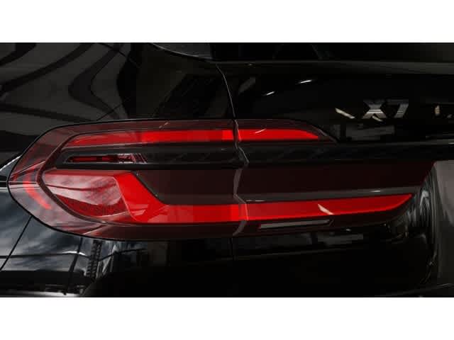 2026 BMW X7 M60i Sports Activity Vehicle