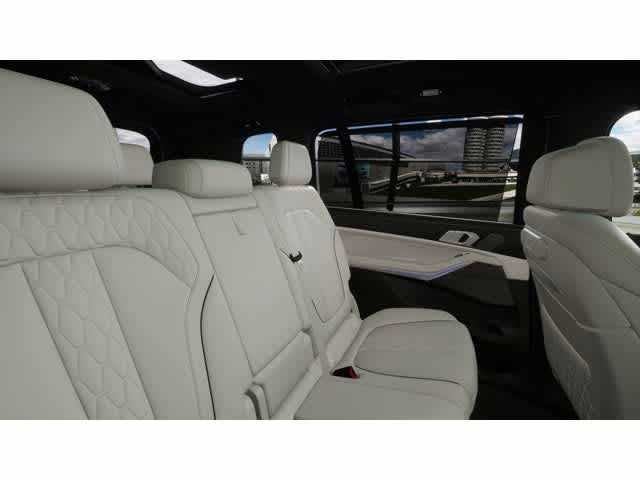 2027 BMW X7 M60i Sports Activity Vehicle