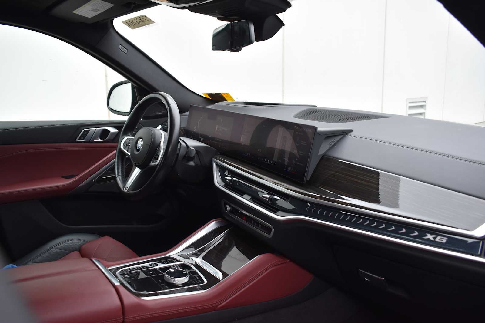 2025 BMW X6 xDrive40i Sports Activity Coupe