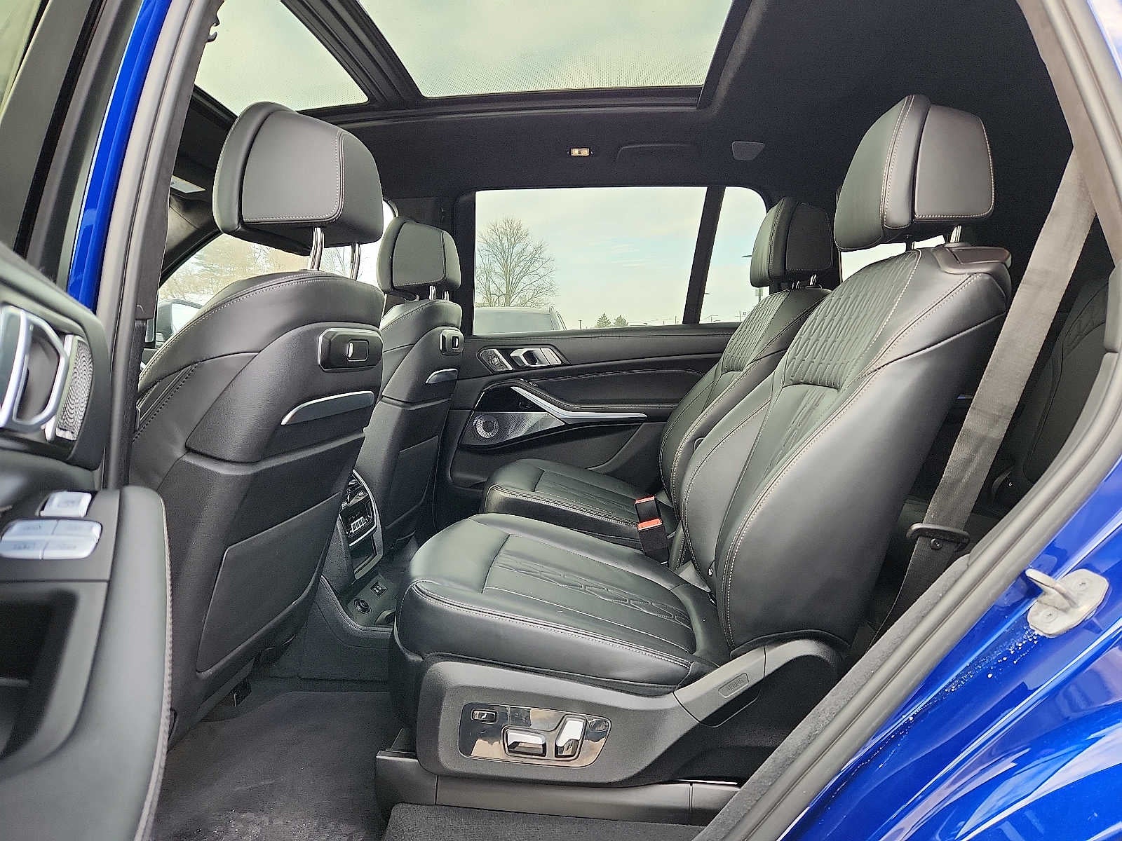 2023 BMW X7 ALPINA XB7 Sports Activity Vehicle