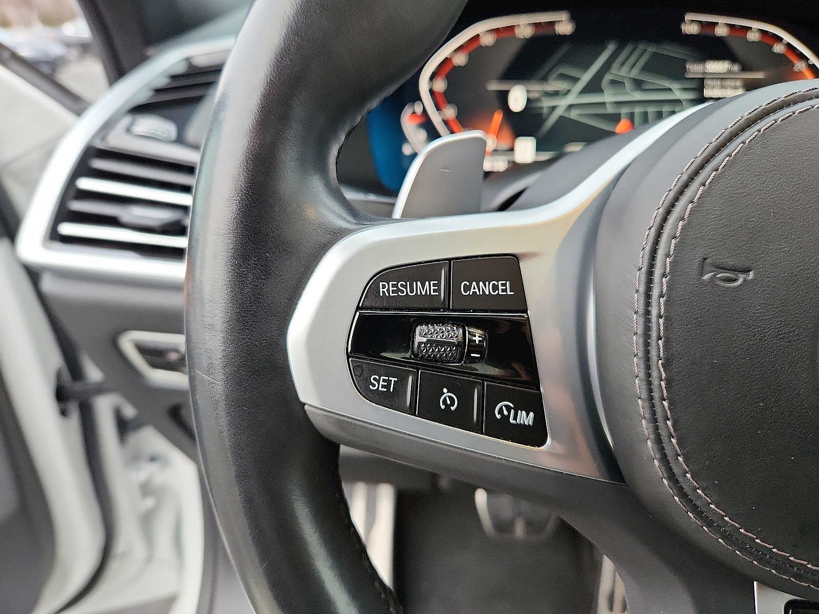 2023 BMW X6 xDrive40i Sports Activity Coupe