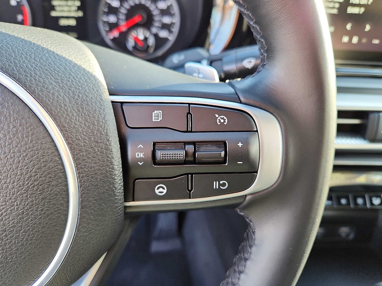 2023 Kia K5 GT DCT FWD