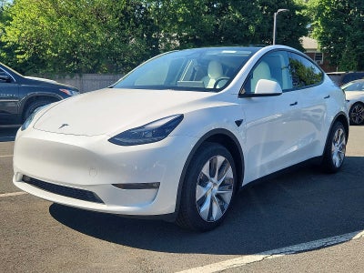 2024 Tesla Model Y Long Range AWD