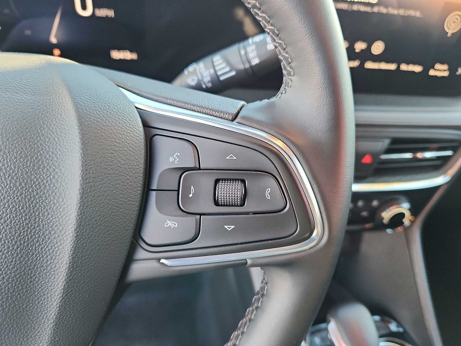 2024 Buick Encore GX FWD 4dr Sport Touring