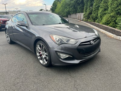 2014 Hyundai Genesis 2dr V6 3.8L Auto Ultimate