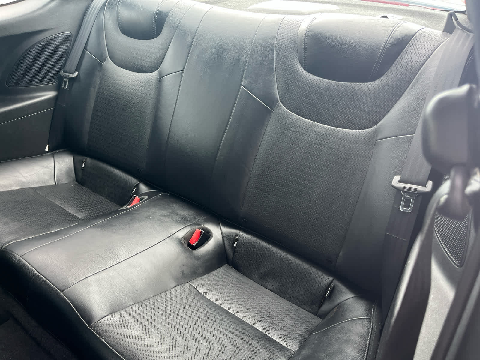 2014 Hyundai Genesis 2dr V6 3.8L Auto Ultimate