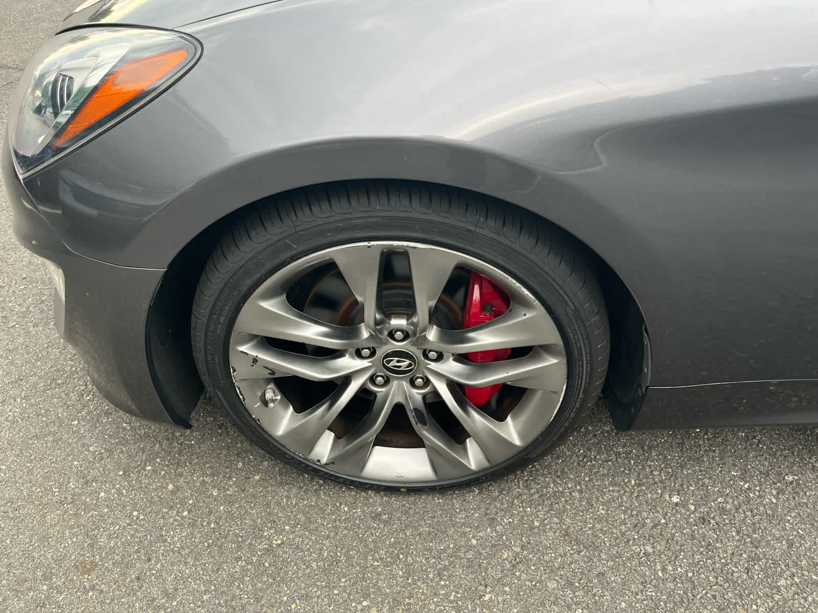 2014 Hyundai Genesis 2dr V6 3.8L Auto Ultimate