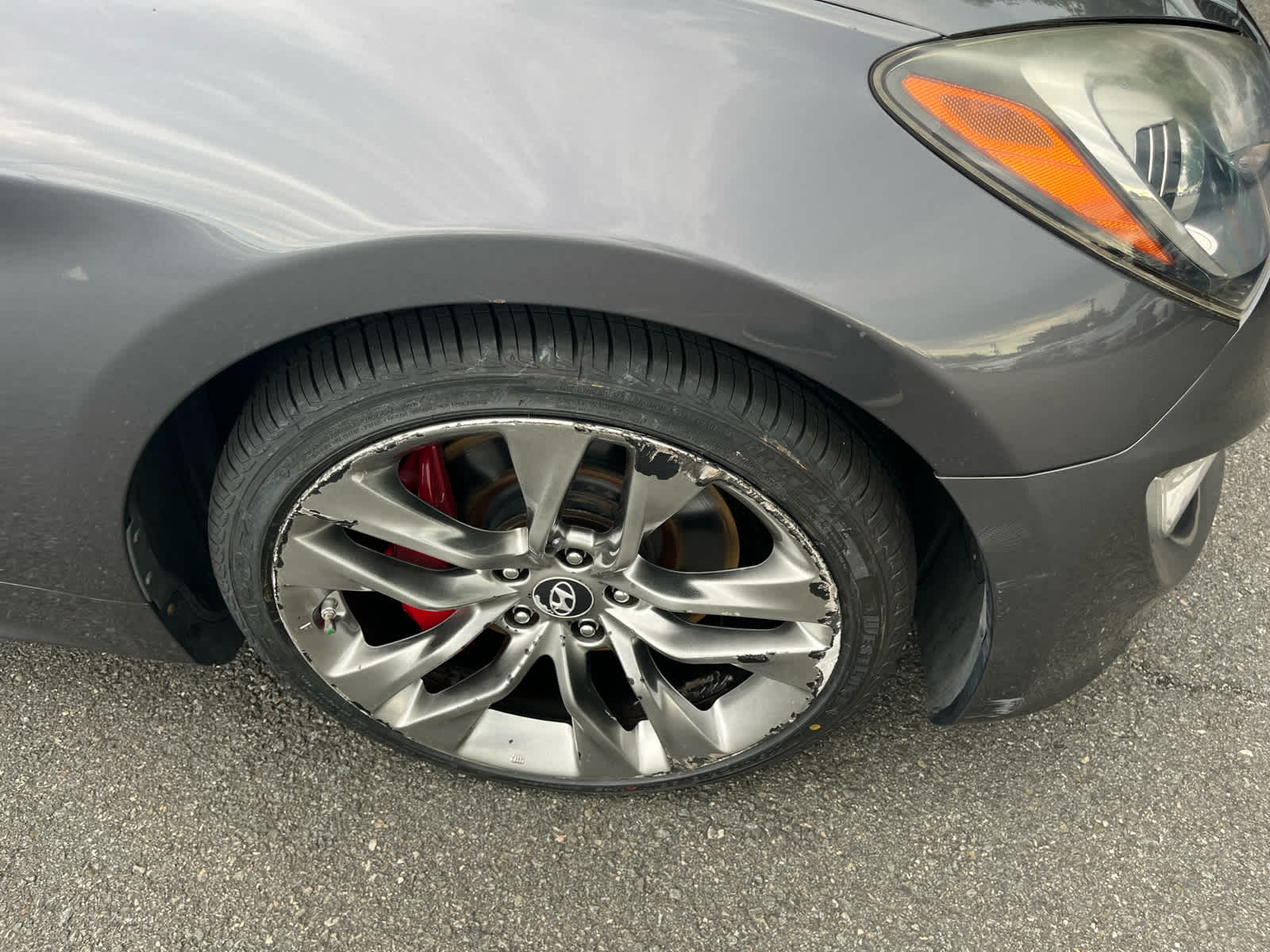 2014 Hyundai Genesis 2dr V6 3.8L Auto Ultimate