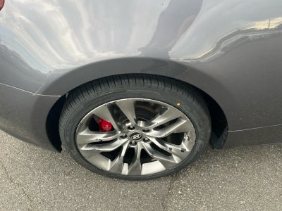 2014 Hyundai Genesis 2dr V6 3.8L Auto Ultimate