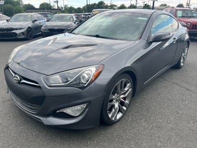 2014 Hyundai Genesis 2dr V6 3.8L Auto Ultimate