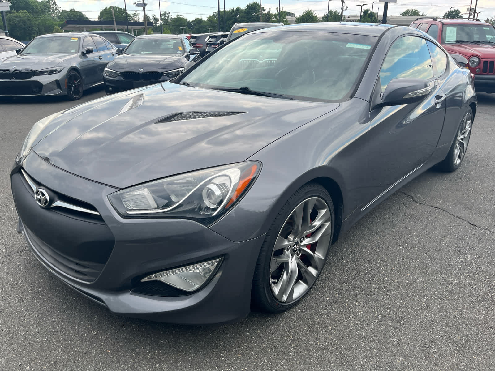 2014 Hyundai Genesis 2dr V6 3.8L Auto Ultimate