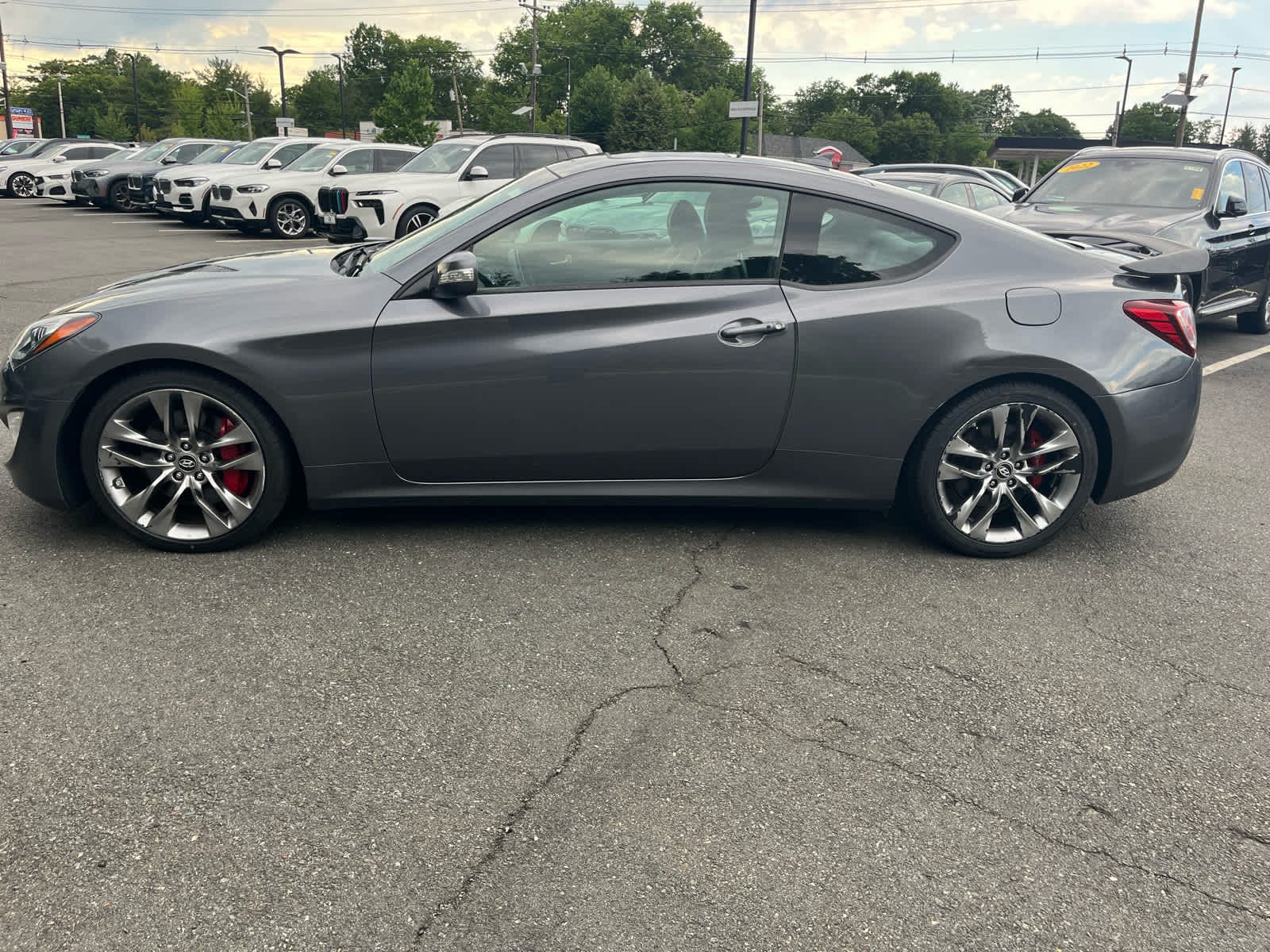 2014 Hyundai Genesis 2dr V6 3.8L Auto Ultimate