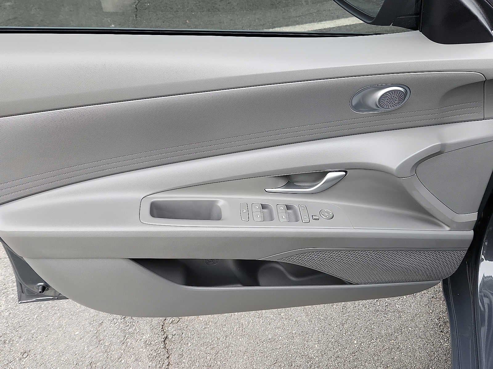 2024 Hyundai Elantra SEL IVT