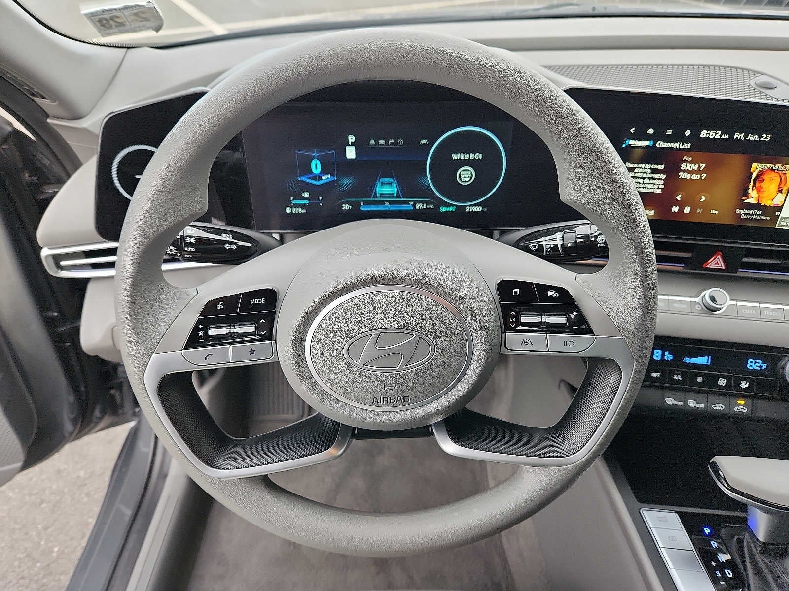2024 Hyundai Elantra SEL IVT
