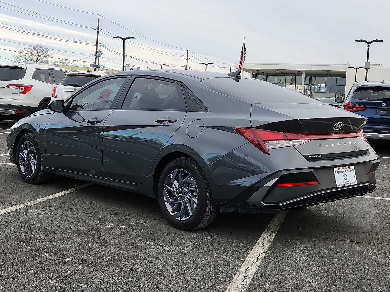 2024 Hyundai Elantra SEL IVT