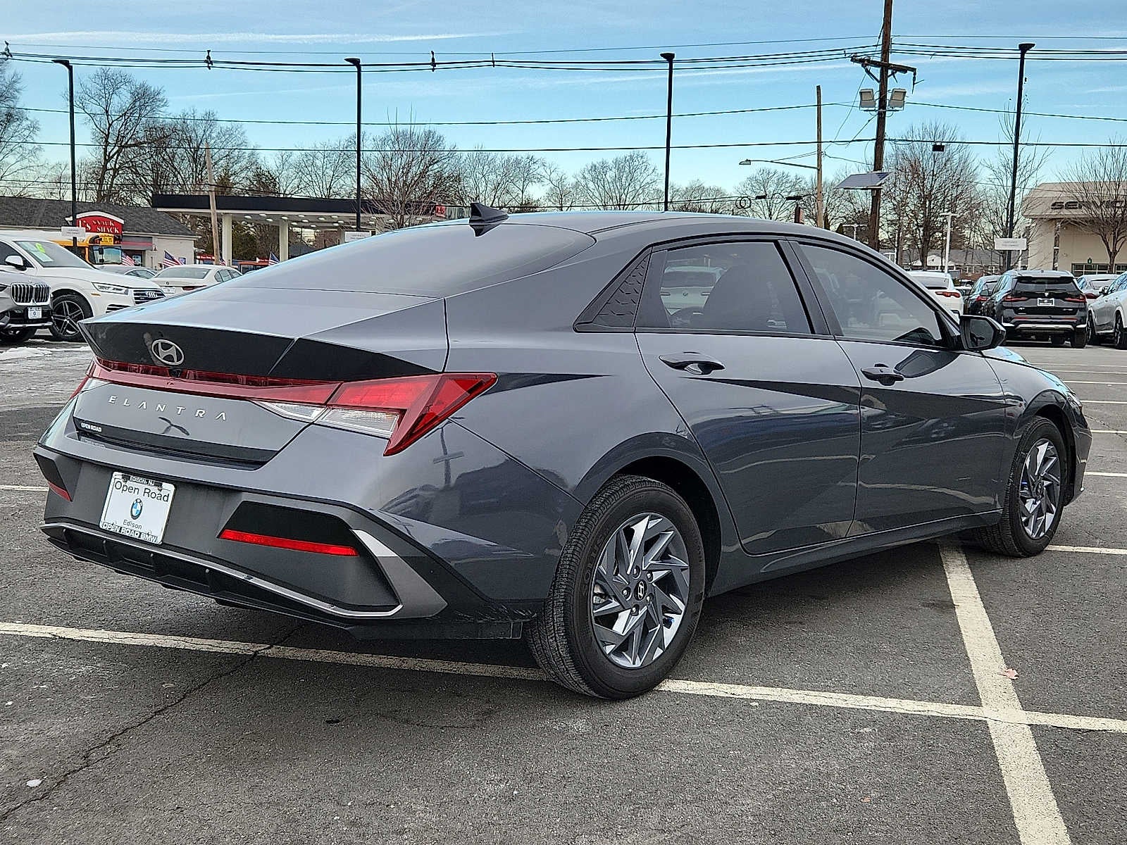 2024 Hyundai Elantra SEL IVT