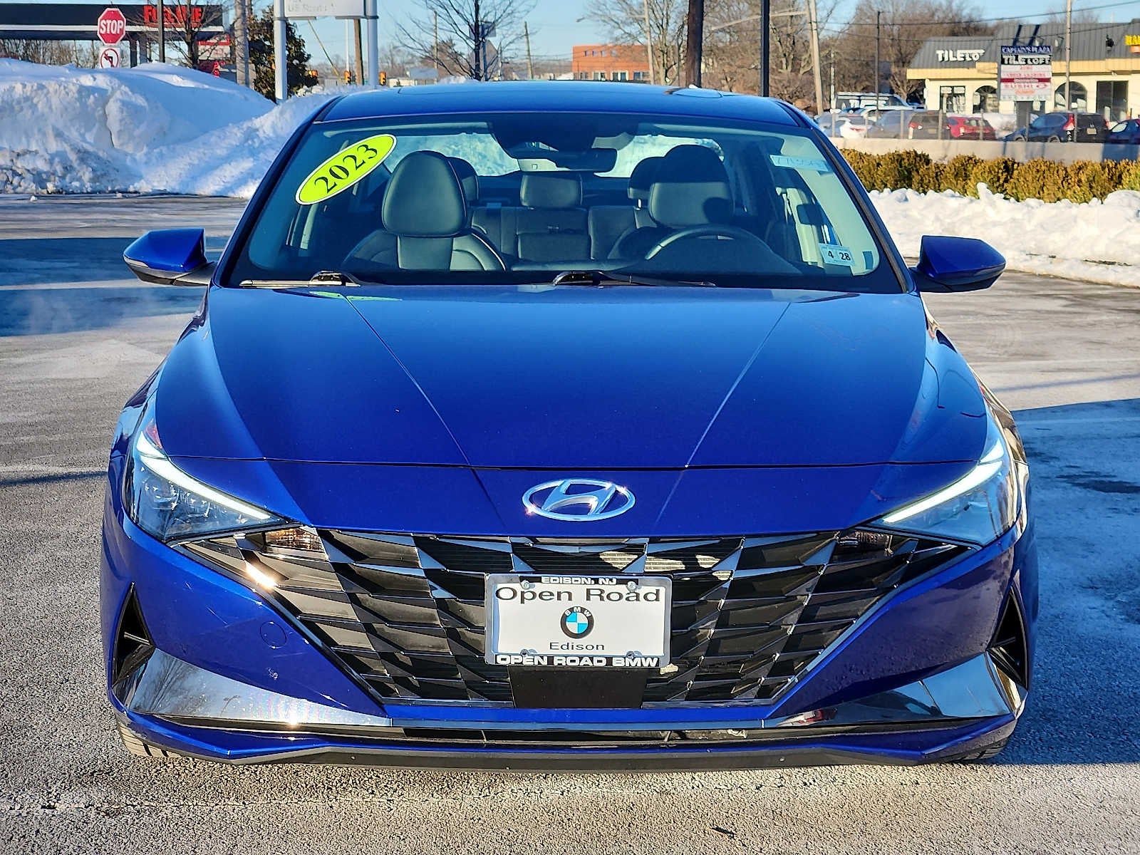 2023 Hyundai Elantra Limited IVT