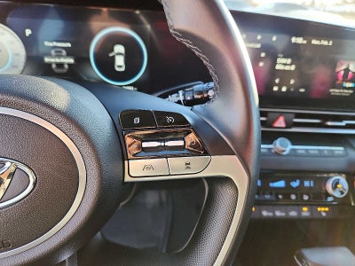 2023 Hyundai Elantra Limited IVT