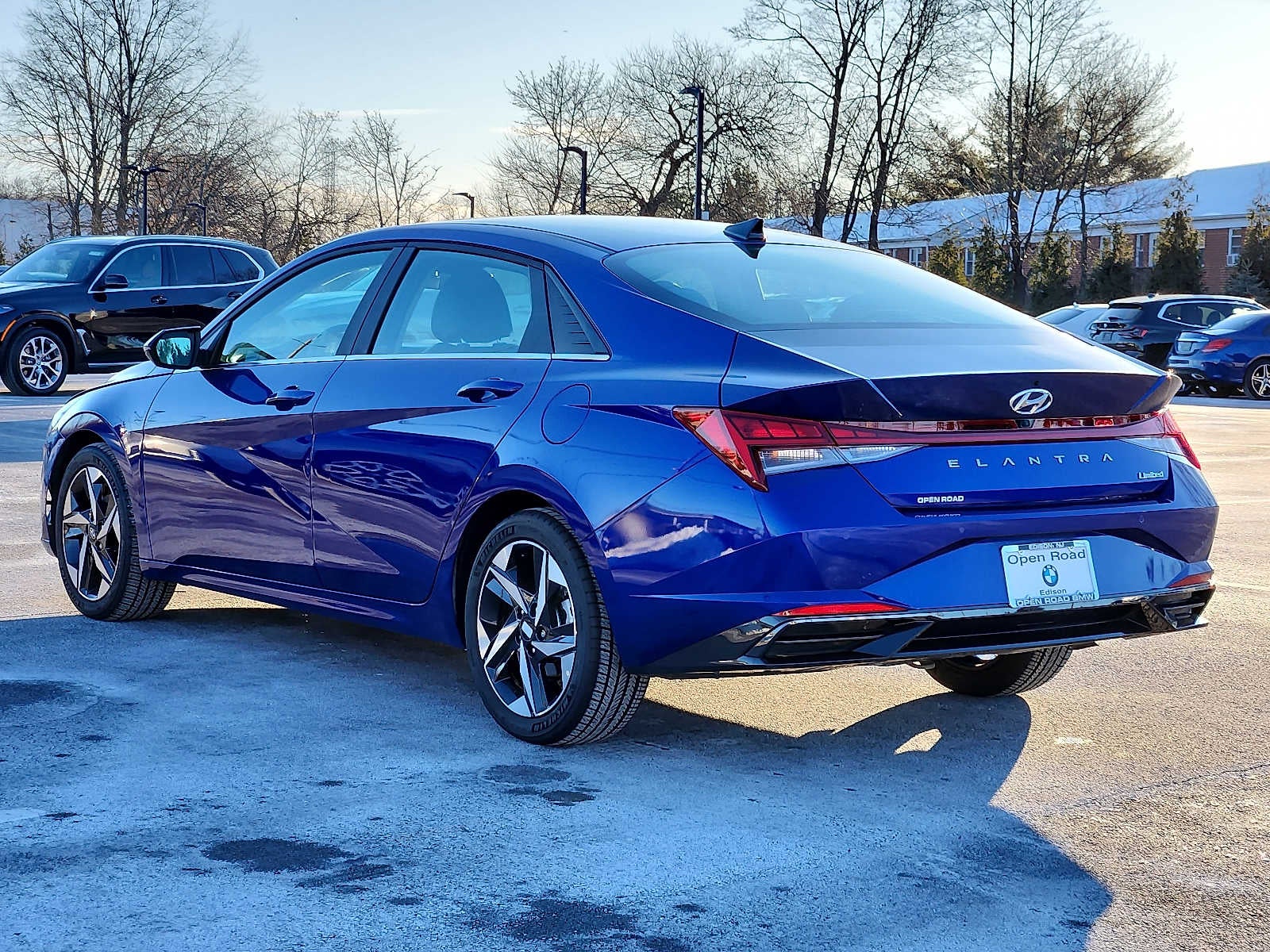 2023 Hyundai Elantra Limited IVT