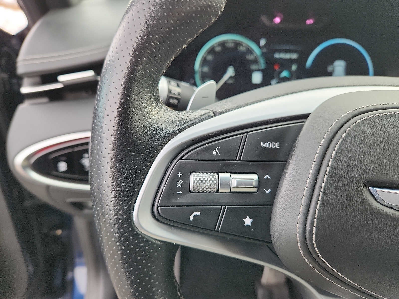 2023 Genesis GV70 2.5T AWD