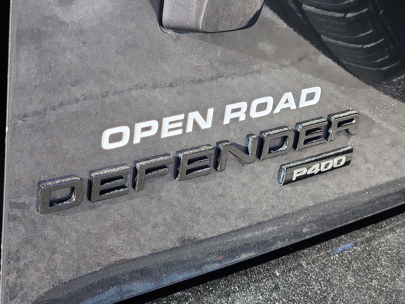 2023 Land Rover Defender 110 X-Dynamic SE AWD