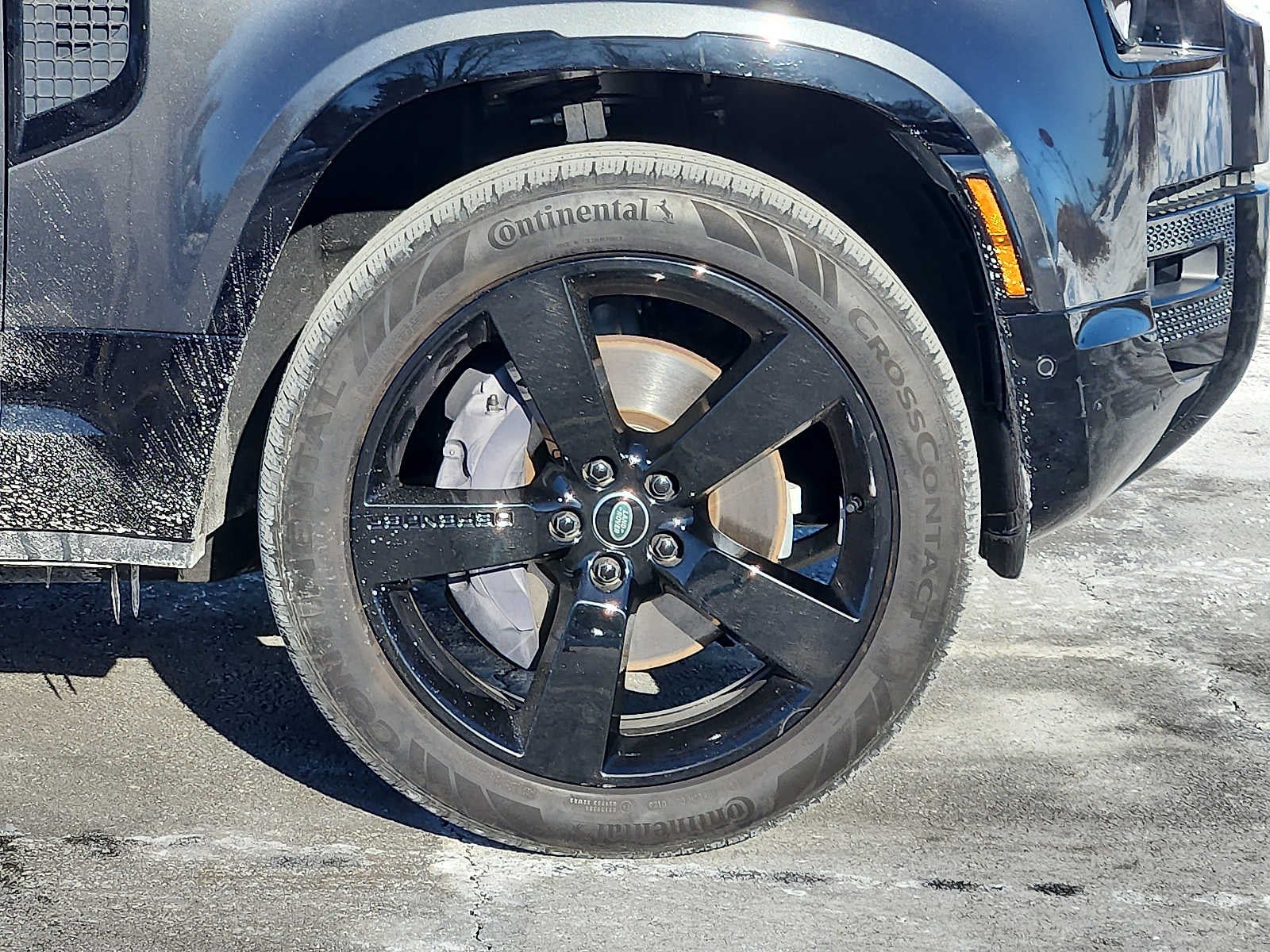 2023 Land Rover Defender 110 X-Dynamic SE AWD