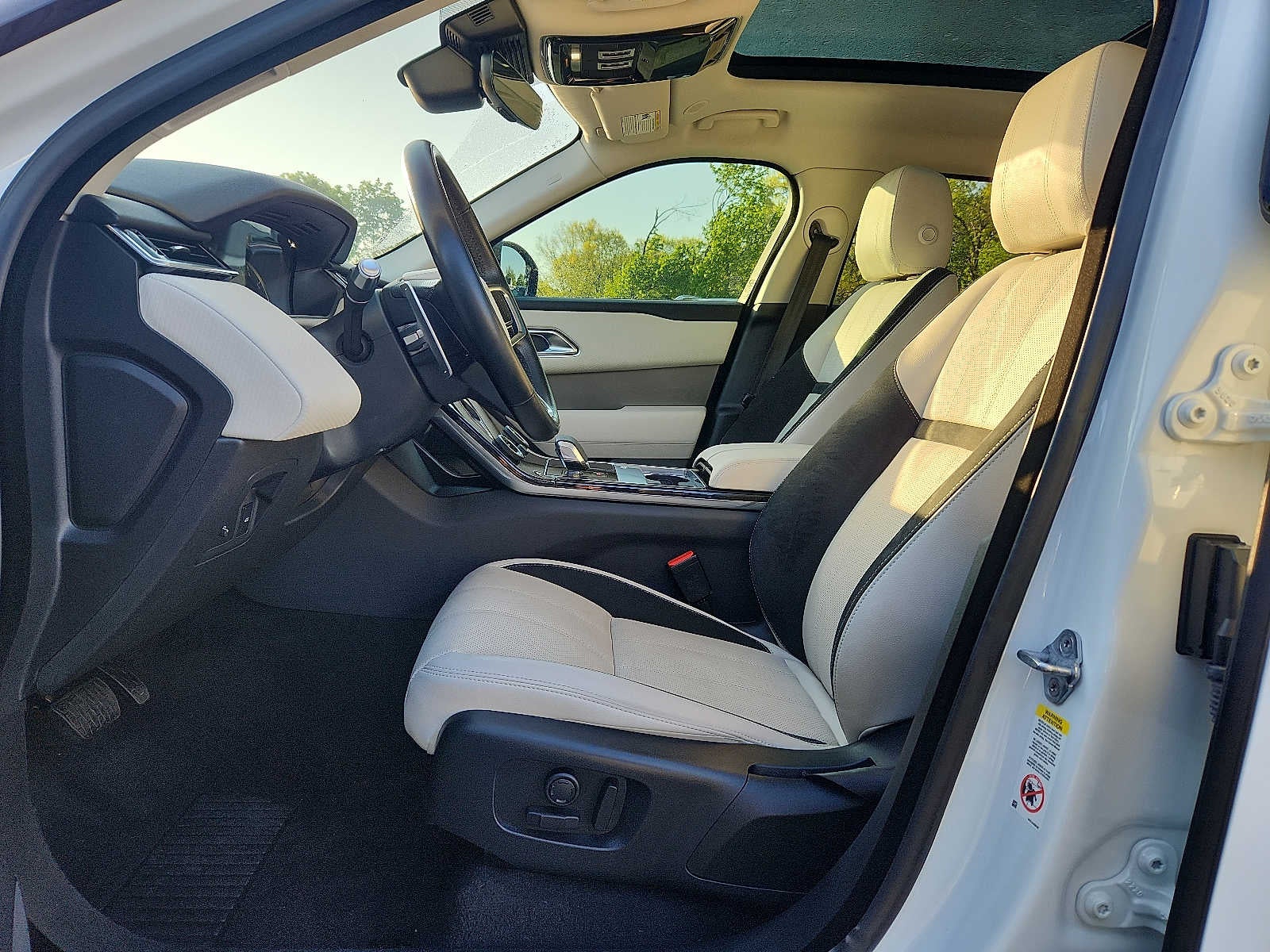 2021 Land Rover Range Rover Velar S - Photo 13