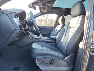 2025 Audi Q7 Premium Plus 45 TFSI quattro