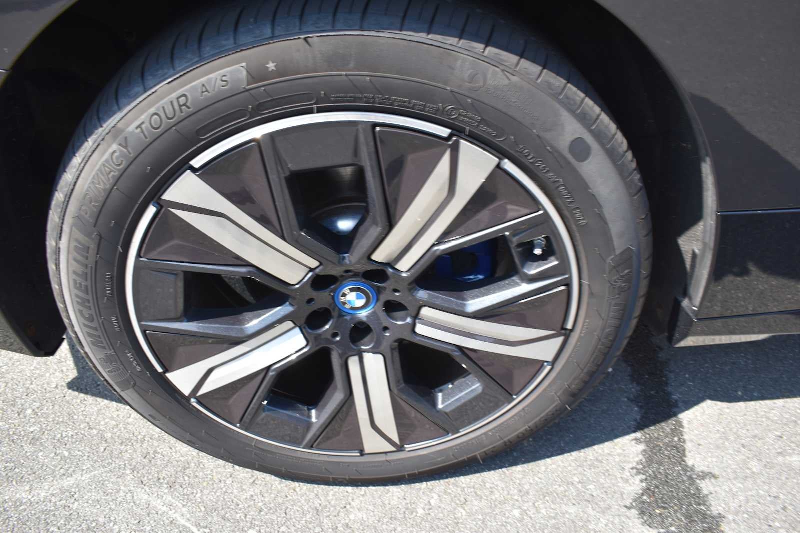 2024 BMW iX xDrive50 Sports Activity Vehicle