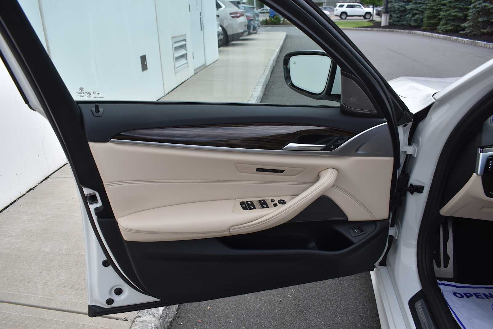 2023 BMW 5 Series 530i xDrive Sedan