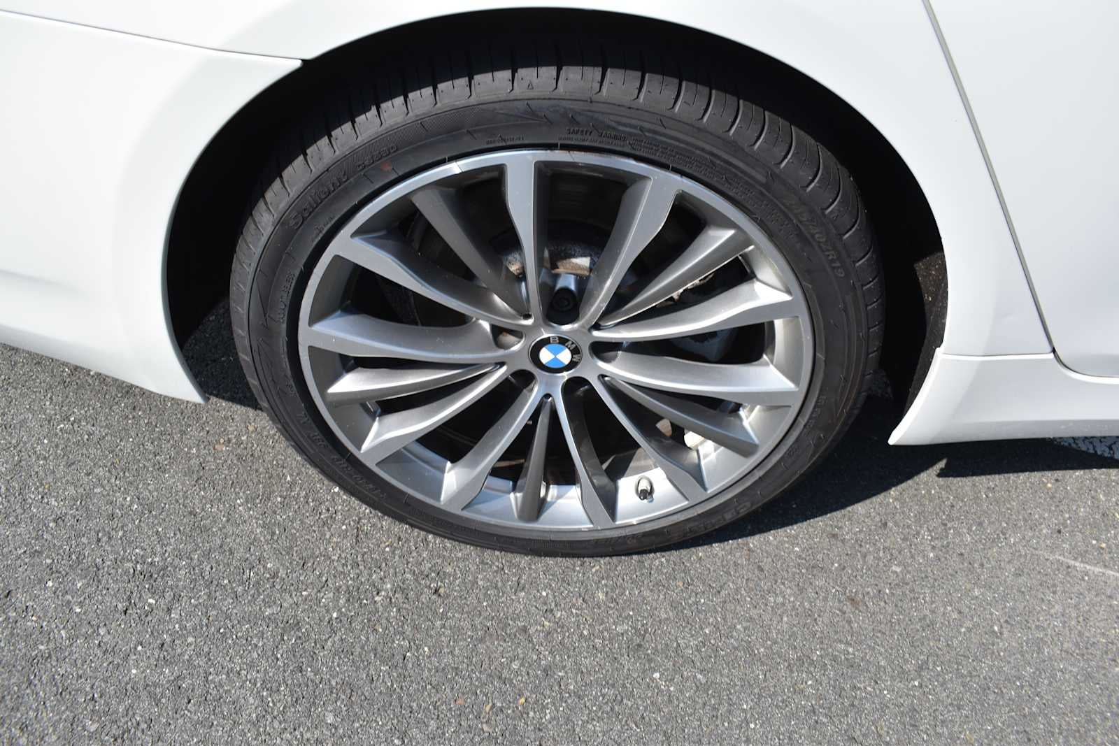2023 BMW 5 Series 530i xDrive Sedan