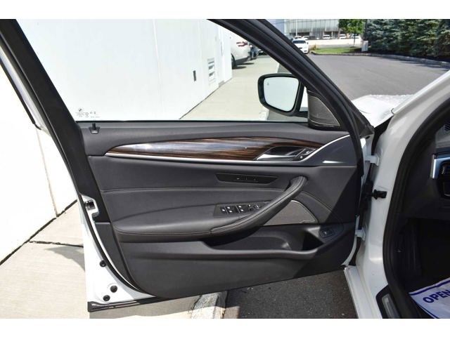 2023 BMW 5 Series 530i xDrive Sedan