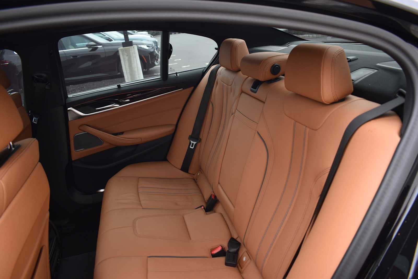 2023 BMW 5 Series M550i xDrive Sedan